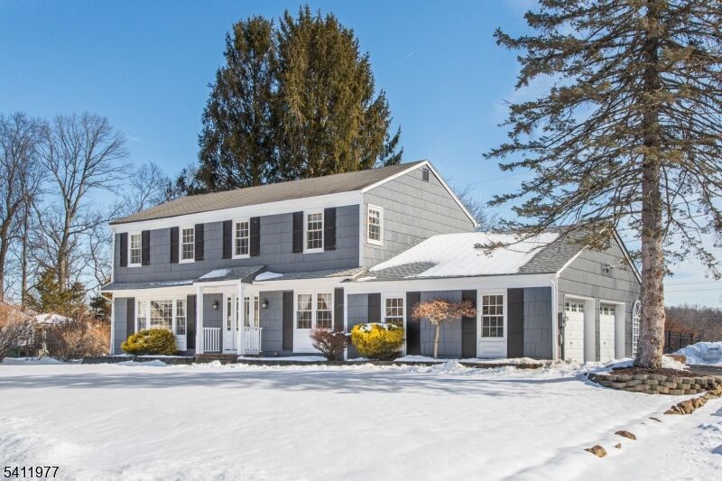 Property Photo:  36 Flintlock Dr  NJ 07853 
