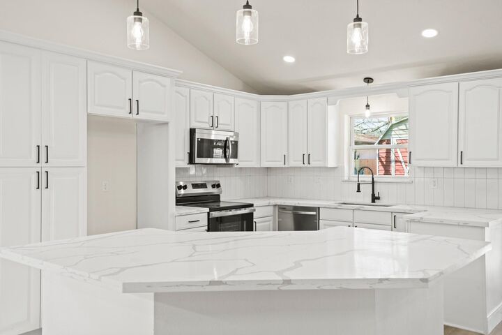 Property Photo:  13102 Maxim Drive  TX 77065 