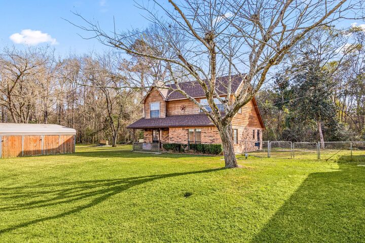 Property Photo: 236 Pine Ridge Drive TX 77327