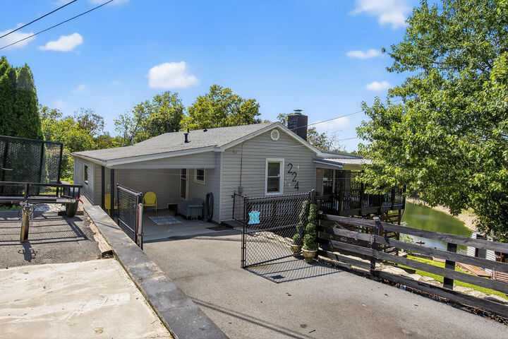 Property Photo:  224 Oster Drive  KY 40330 