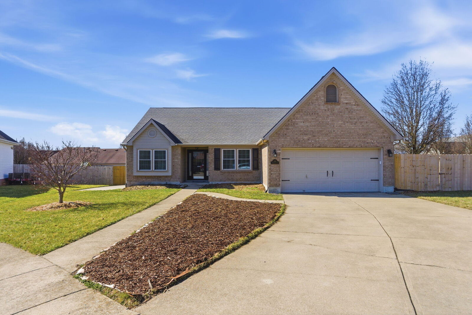 Property Photo:  100 Hemingway Court  KY 40324 