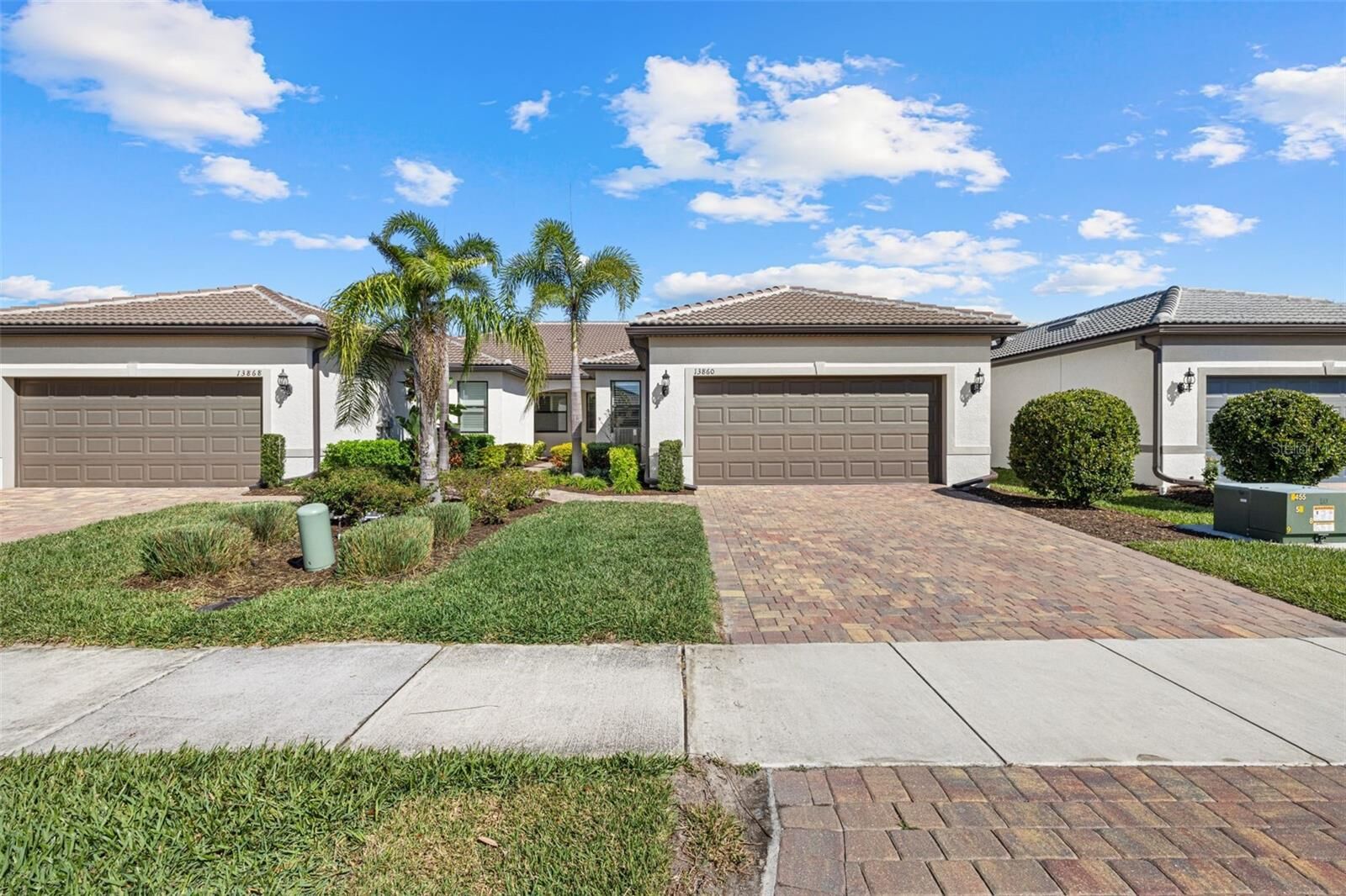 Property Photo: 13860 Vadini Street FL 34293