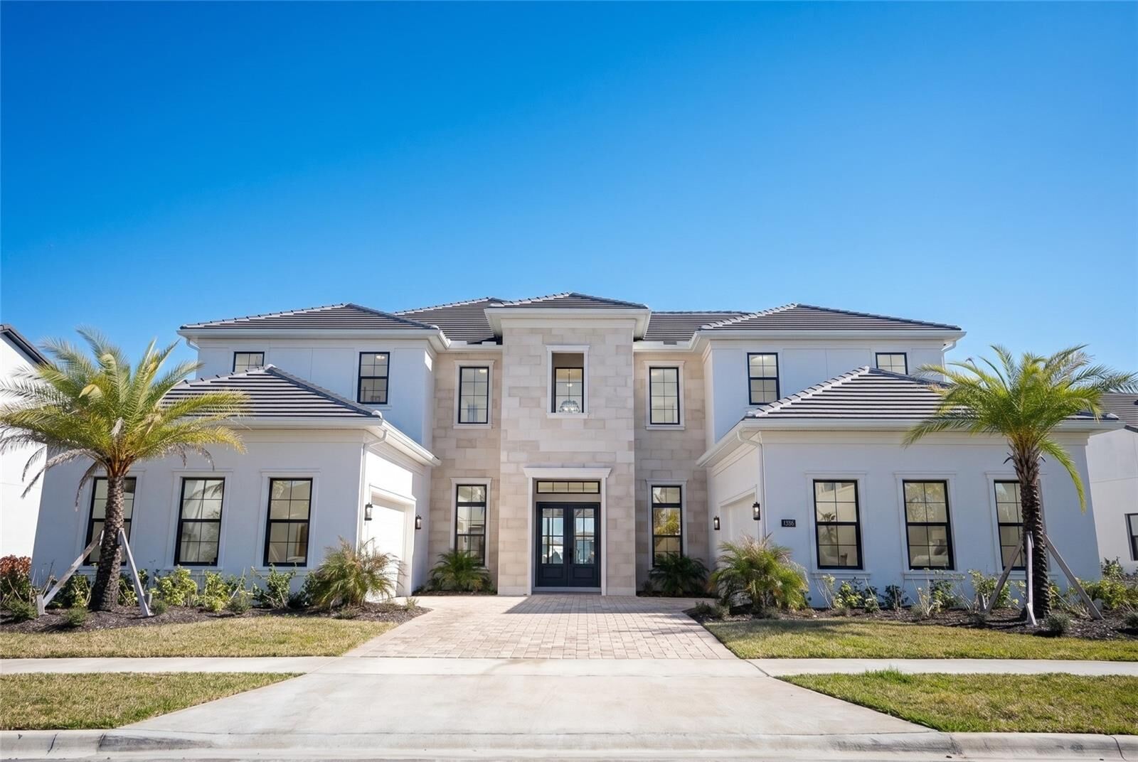 Property Photo: 9760 Laurel Berry Drive FL 32827