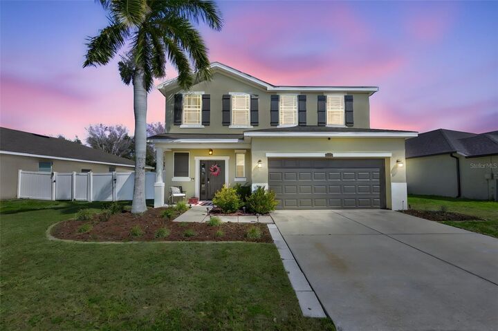 Property Photo: 1609 Bonita Bluff Court FL 33570