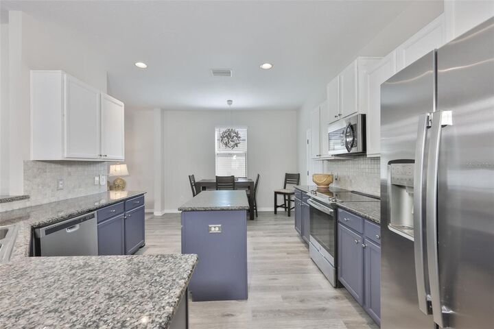 Property Photo: 1609 Bonita Bluff Court FL 33570