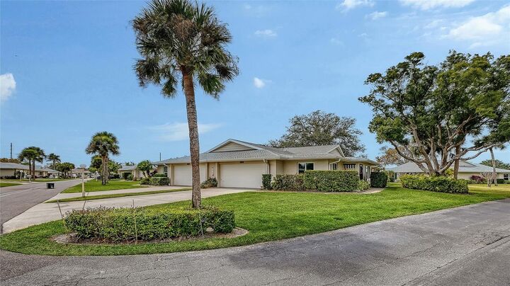 Property Photo:  4312 Dresden Lane 1  FL 34233 
