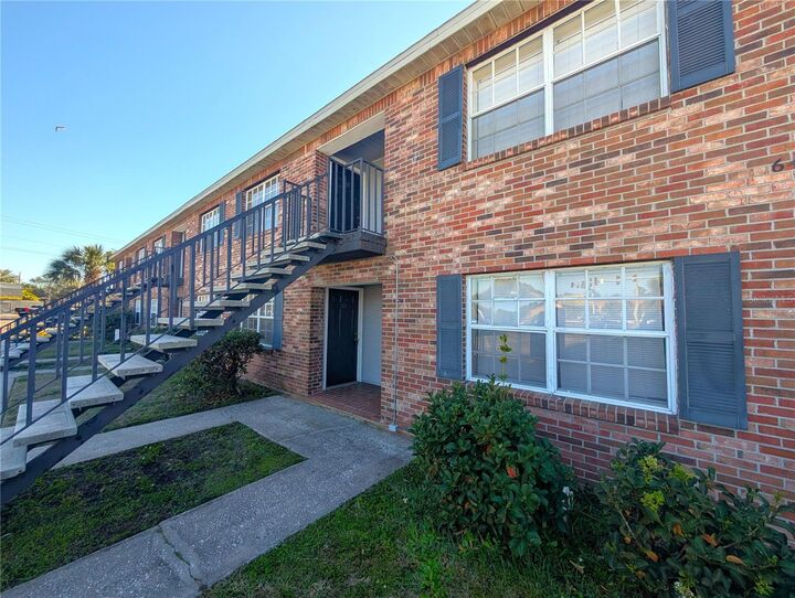 Property Photo:  6415 S Roberts Avenue 105  FL 33616 