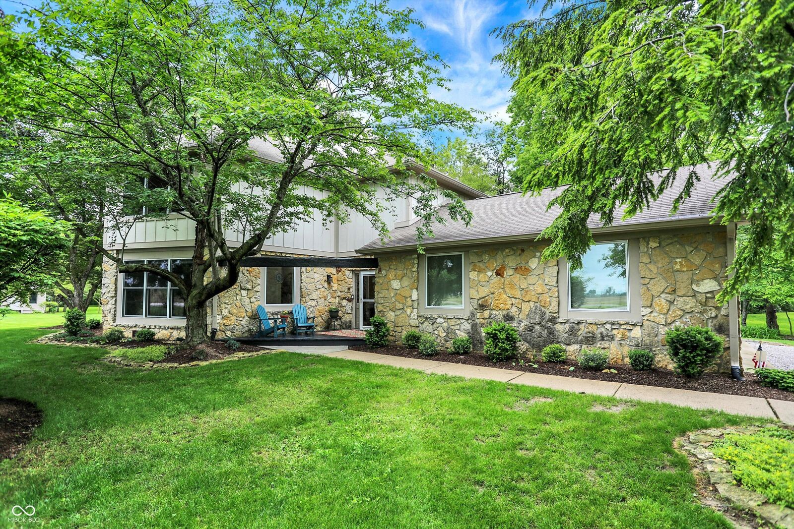 Property Photo: 4990 E County Road 750 S IN 46112