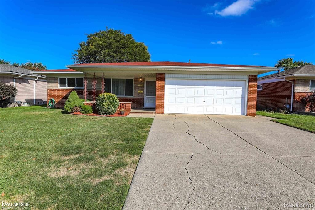 Property Photo:  13325 Iowa Drive  MI 48088 3139 