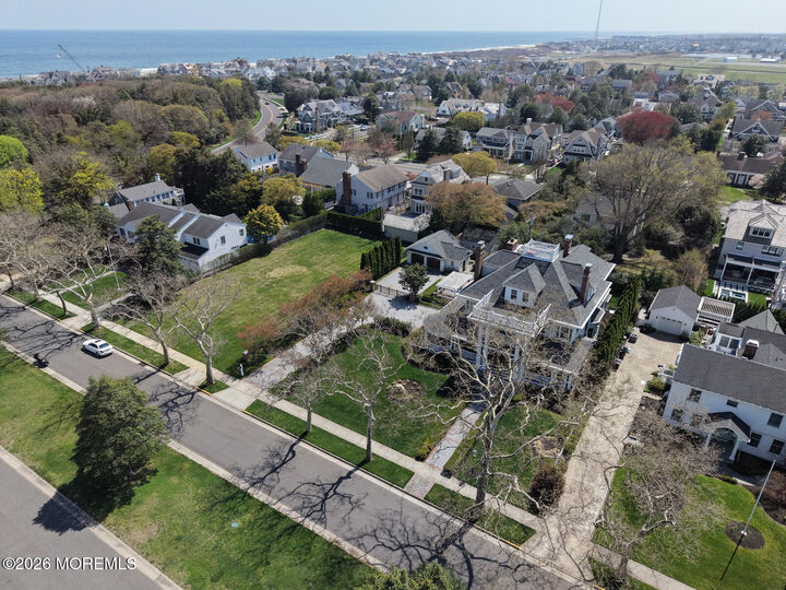 Property Photo:  212 Crescent Parkway  NJ 08750 