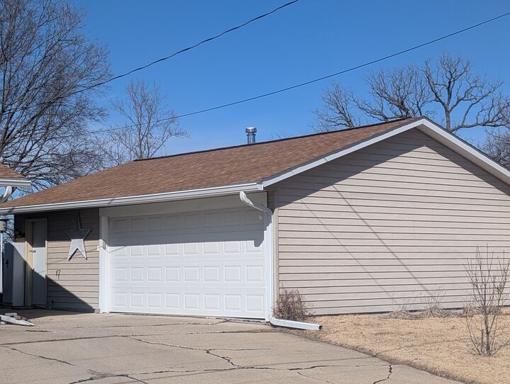 Property Photo:  808 S Church Street  IL 61230 