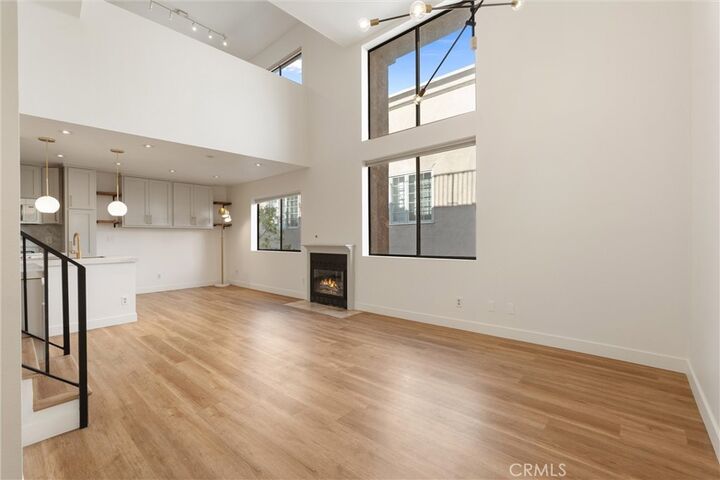 Property Photo:  869 S Wooster 303  CA 90035 
