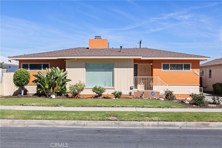 Property Photo:  5629 Brushton  CA 90008 