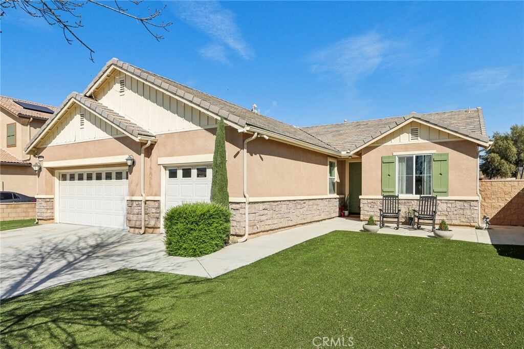 Property Photo:  29300 Abelia Glen  CA 92584 