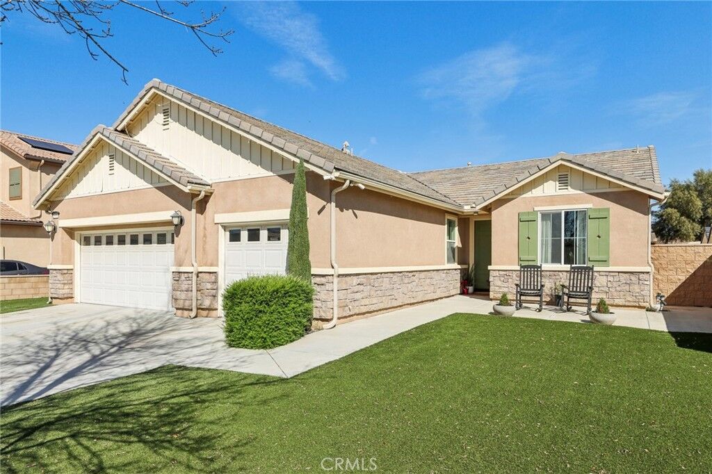 Property Photo:  29300 Abelia Glen  CA 92584 