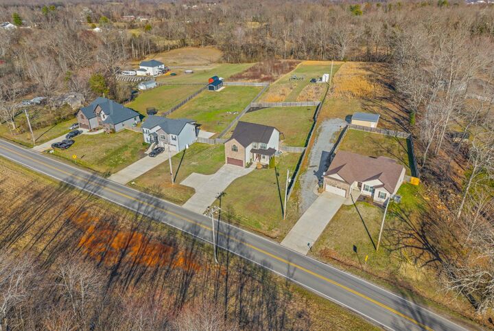 Property Photo:  1673 Dotsonville Rd  TN 37042 