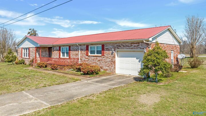 Property Photo:  2008 County Road 48  AL 35771 