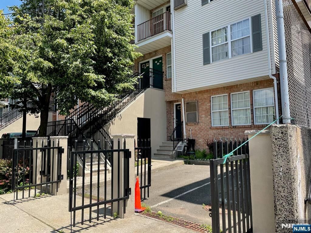 Property Photo: 76 Union Street A10 NJ 07105