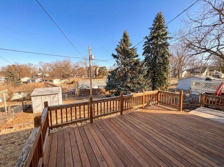 Property Photo: 3251 Garretson Avenue IA 51106