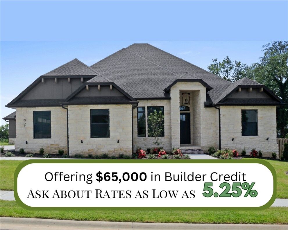 Property Photo: 921 Greenhorn Street AR 72712