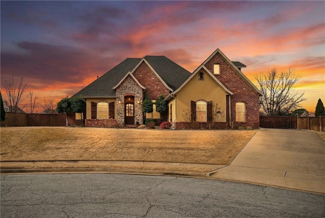 Property Photo:  6426 44th Street  AR 72758 