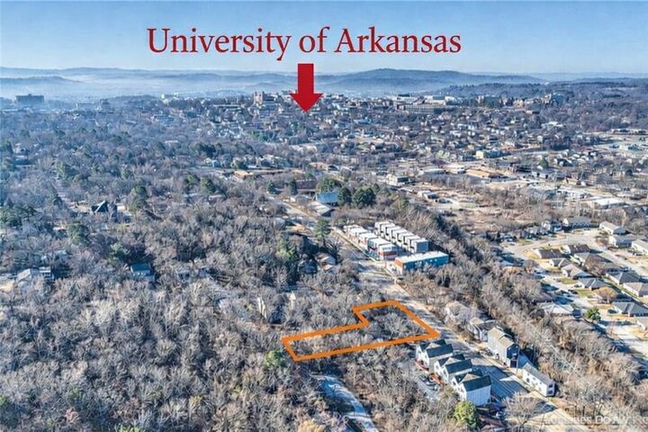 Property Photo:  1466 & 1482 N Gregg Avenue  AR 72703 