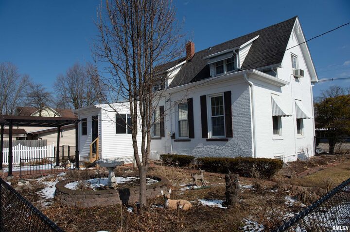 Property Photo:  600 N Monroe Street  IL 61410 