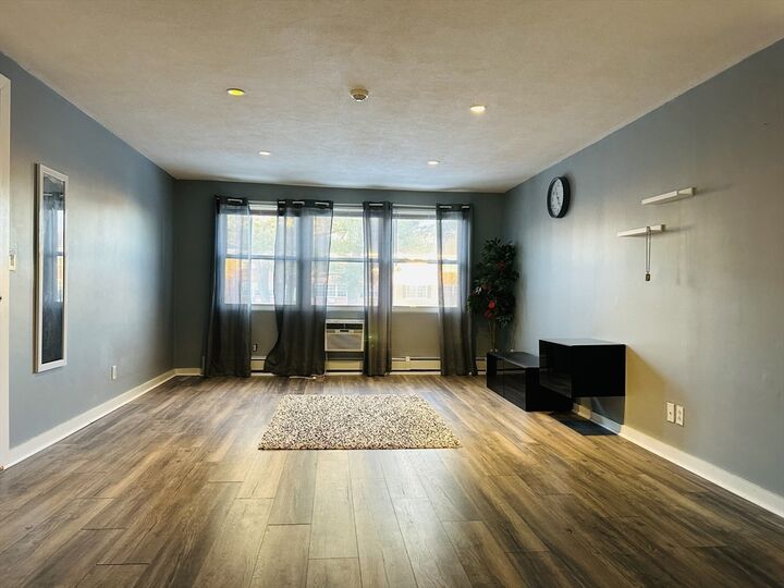 Property Photo:  8 Tara Dr 5  MA 02188 