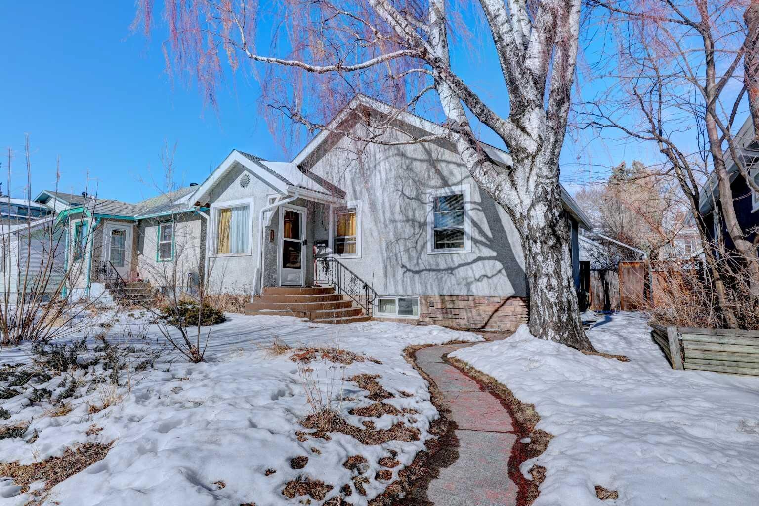 Property Photo:  714 17 Avenue NW  AB T2M 0N7 