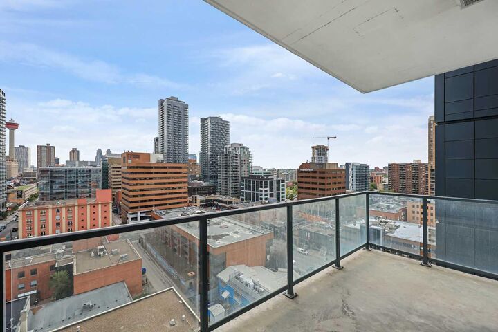 Property Photo: 1010 6 Street SW 507 AB T2R 1B4