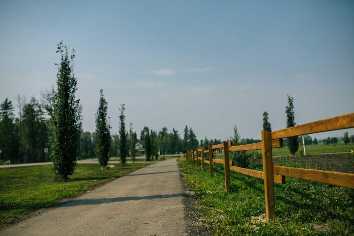 Property Photo: 28124 Township Road 412 33 AB T4L 2N3