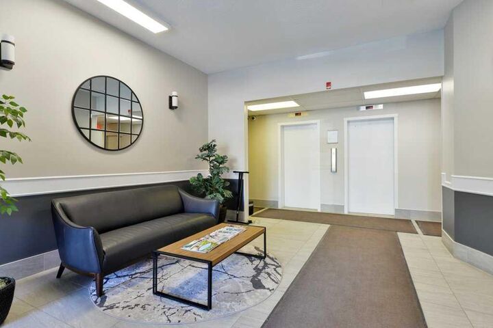 Property Photo:  505 19 Avenue SW 301  AB T2S 0E4 