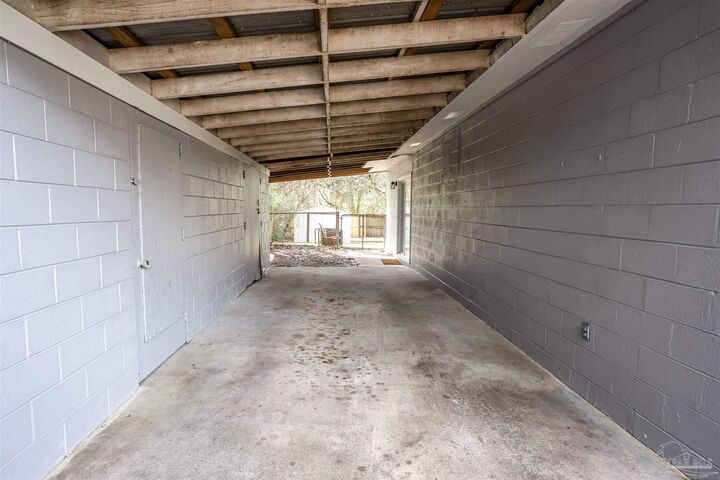 Property Photo:  1503 N 72nd Ave  FL 32506 