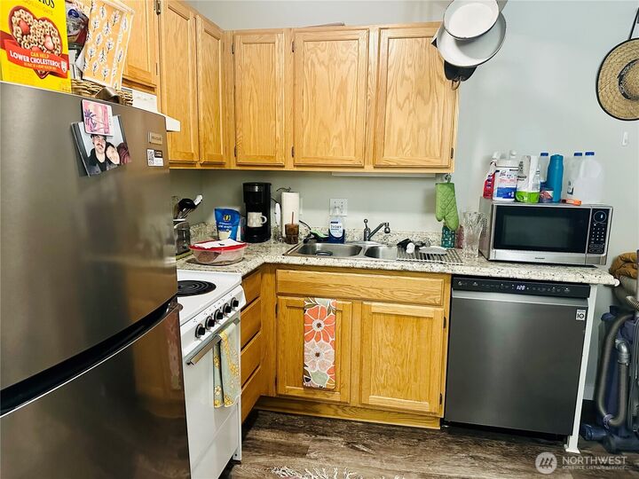 Property Photo:  250  Tucker Avenue 36  WA 98250 