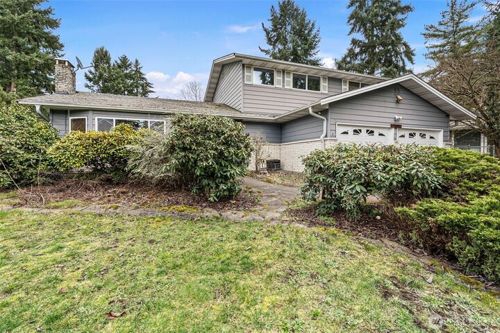 Property Photo: 15015 111th Avenue Ct E WA 98374