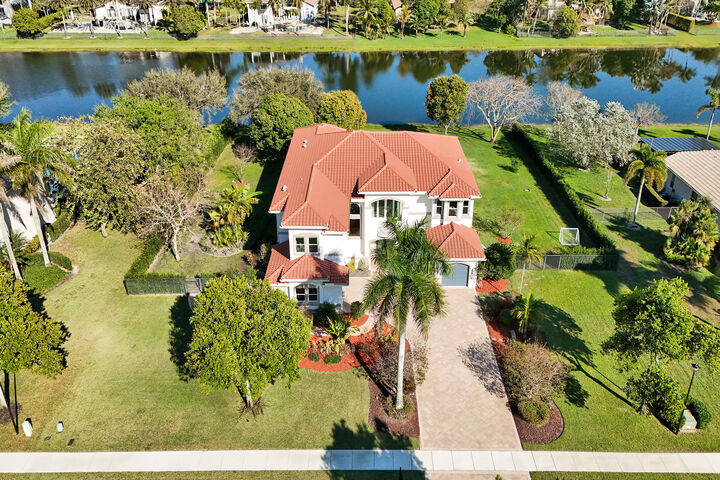 Property Photo: 2846 Juniper Lane FL 33330