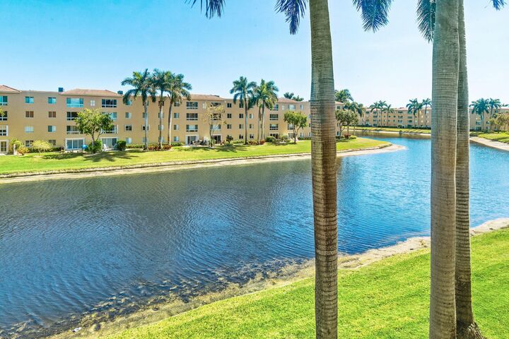 Property Photo: 12540 Majesty Circle 302 FL 33437