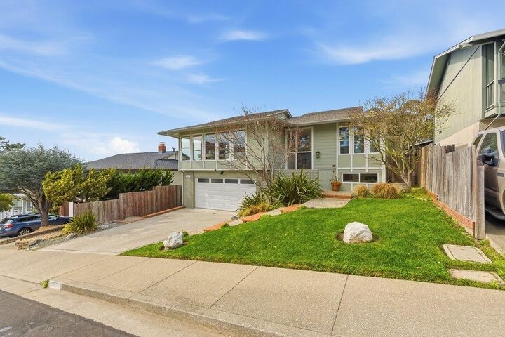 Property Photo:  1179 Park Pacifica Avenue  CA 94044 
