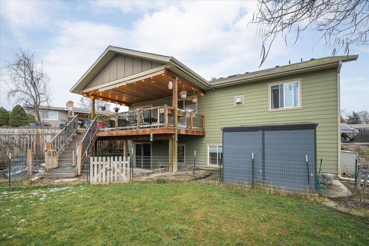 Property Photo:  103 Crestview Dr  WA 99114 