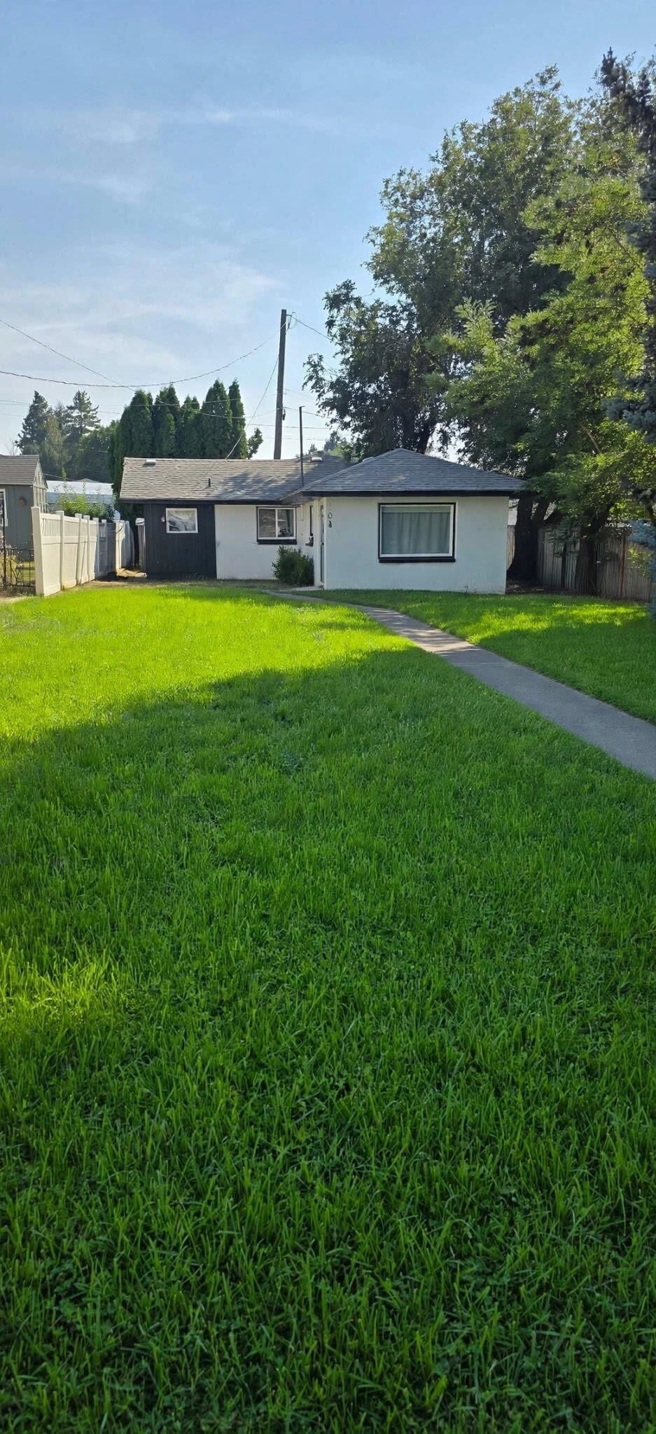 Property Photo: 104 W Adams St WA 99134