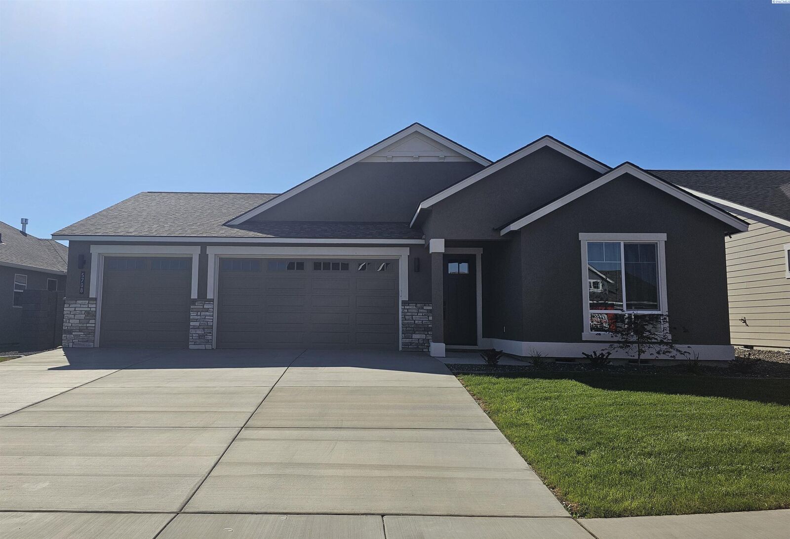 Property Photo:  5708 Flathead Ave.  WA 99301 
