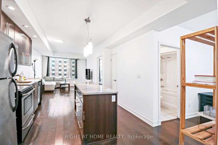 Property Photo: 238 Besserer Street 810 ON K1N 6B1