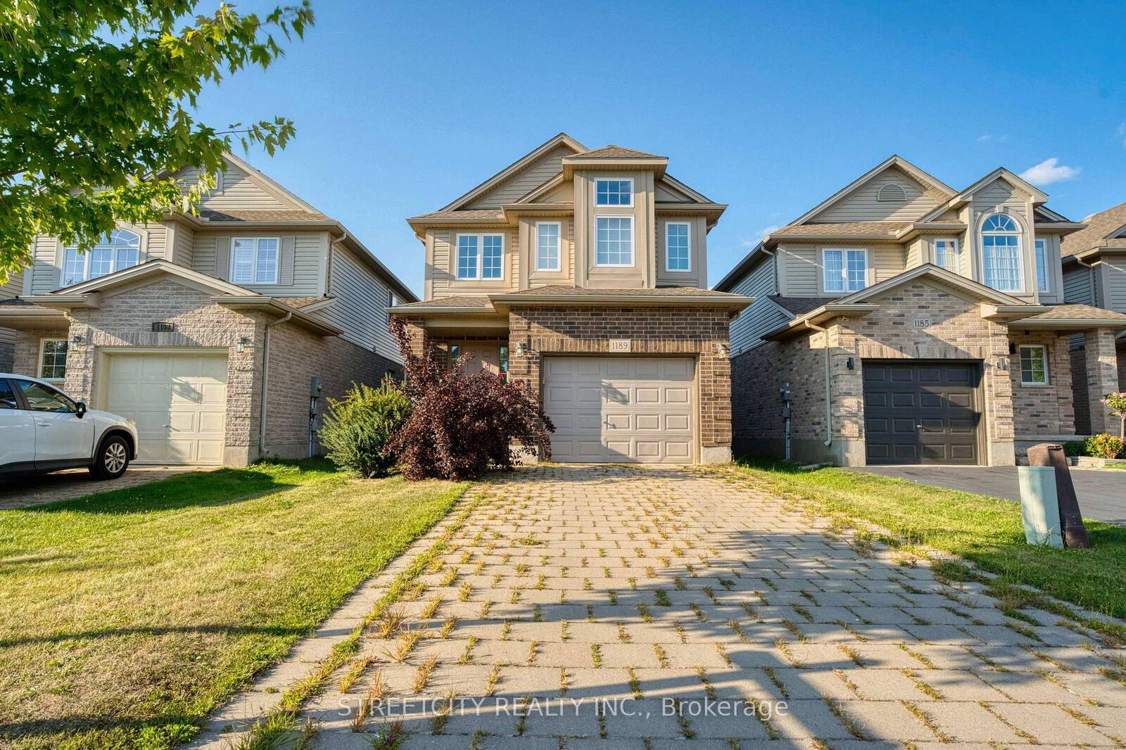 Property Photo: 1189 Sandbar Street ON N6G 5K2