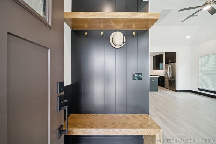 Property Photo:  210 S Bluff Street B  OK 74015 