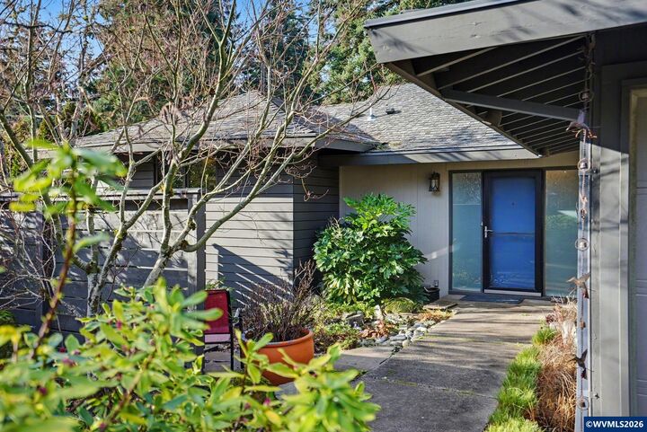 Property Photo:  3455 Biegler Ln S  OR 97302 