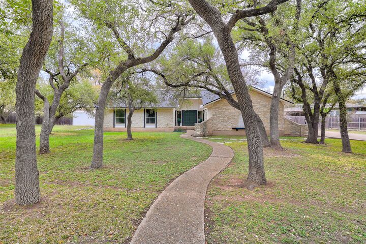 Property Photo:  504 Ridgecrest Road  TX 78628 