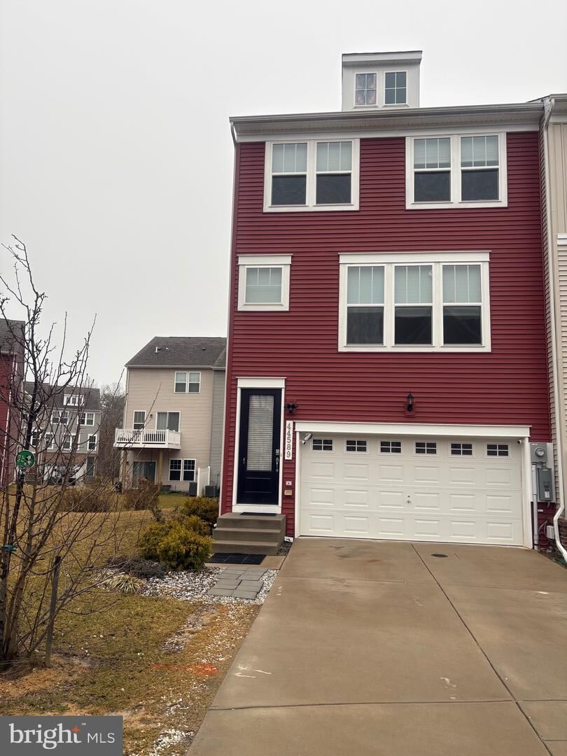 Property Photo: 44589 Nolani Way MD 20619
