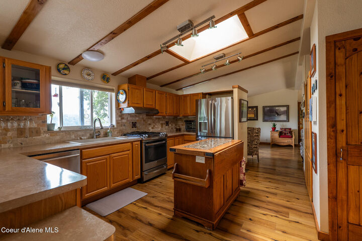 Property Photo: 17532 E Bannock Dr ID 83803