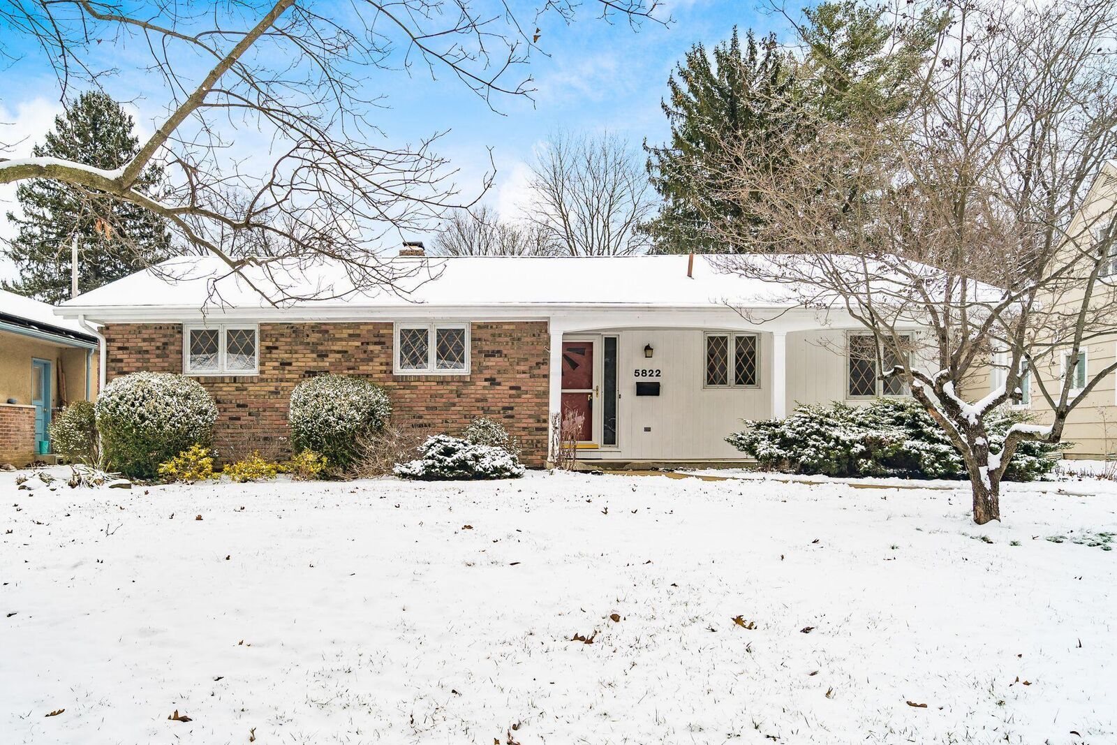 Property Photo: 5822 Falmouth Court OH 43085