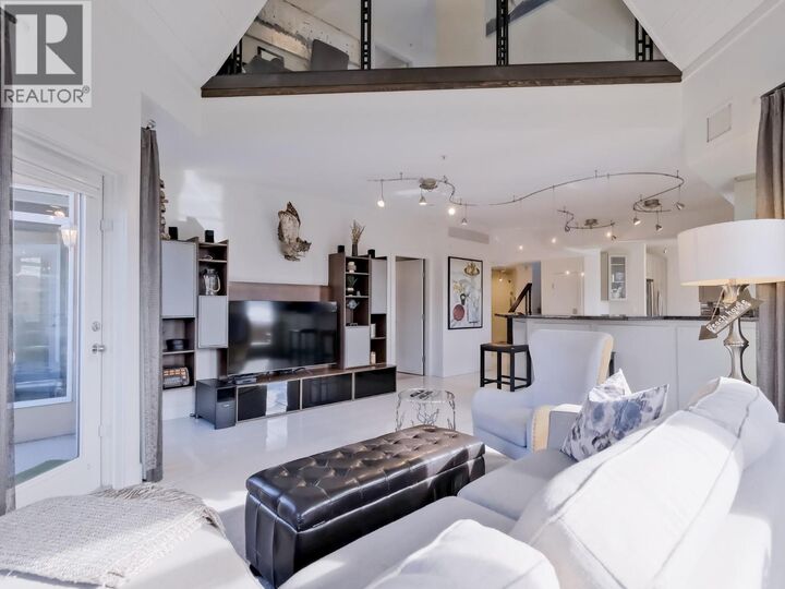 Property Photo: 1088 Sunset Drive 221 BC V1Y 9W1